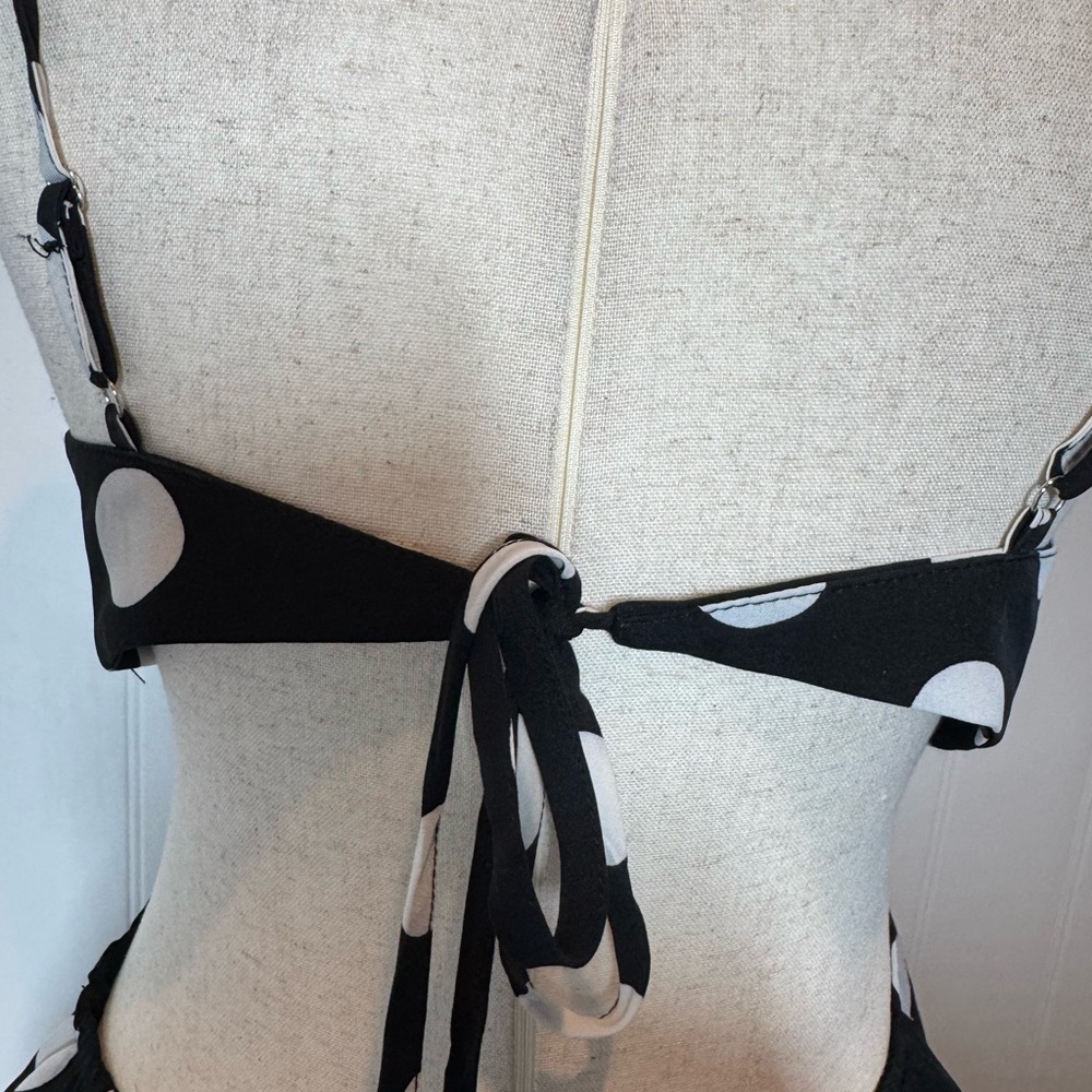 Vici Black & White Polka Dots Flirty Girly  Front Cutout woman’s SZ S - Picture 13 of 15